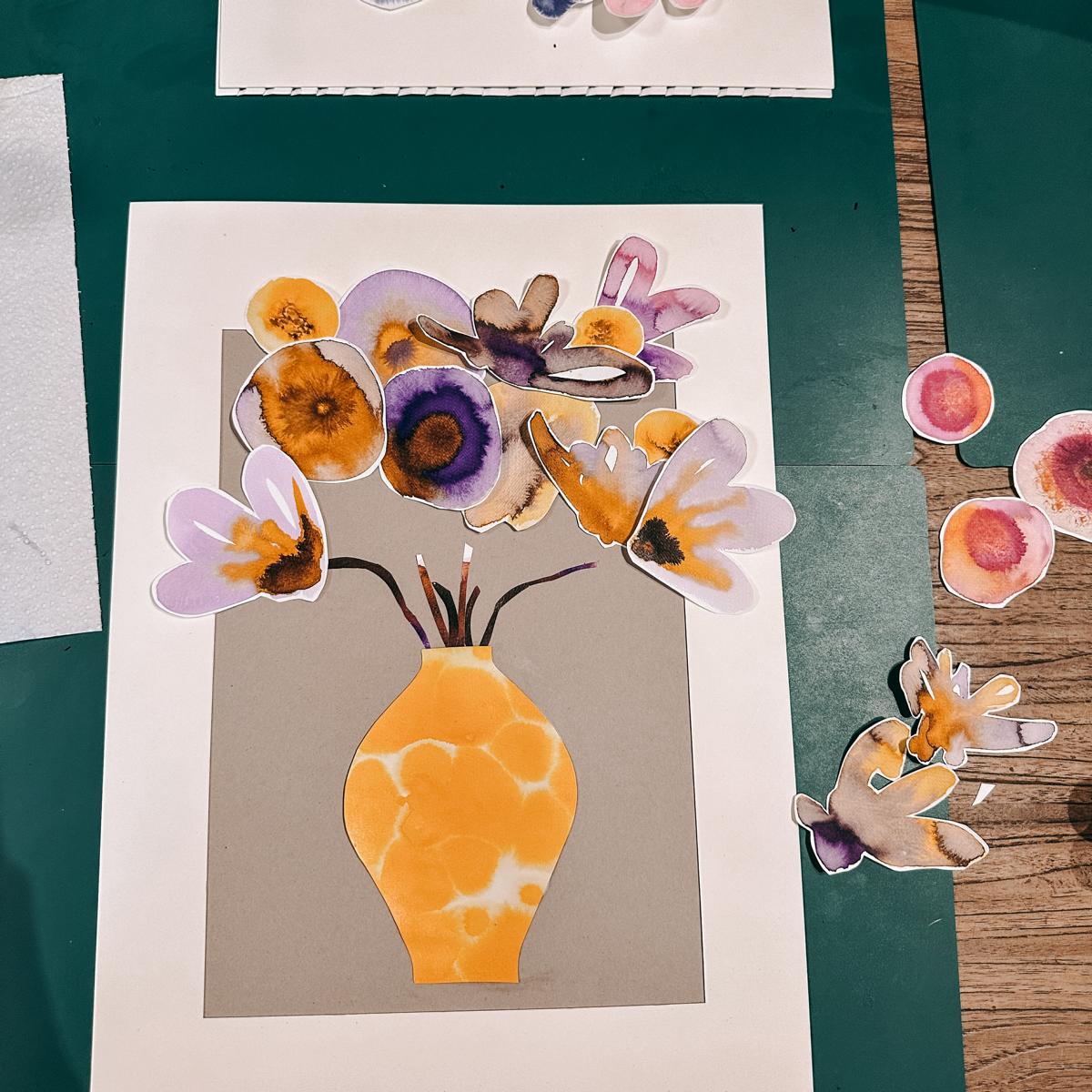 Flower Bouquet Bild auf Tisch mit lila-orangenen Blumen – Aquarellmalerei Workshop, kreative Collage.