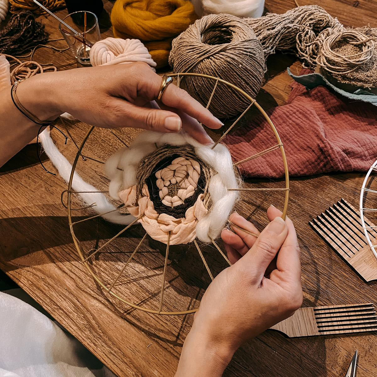 Circular weaving