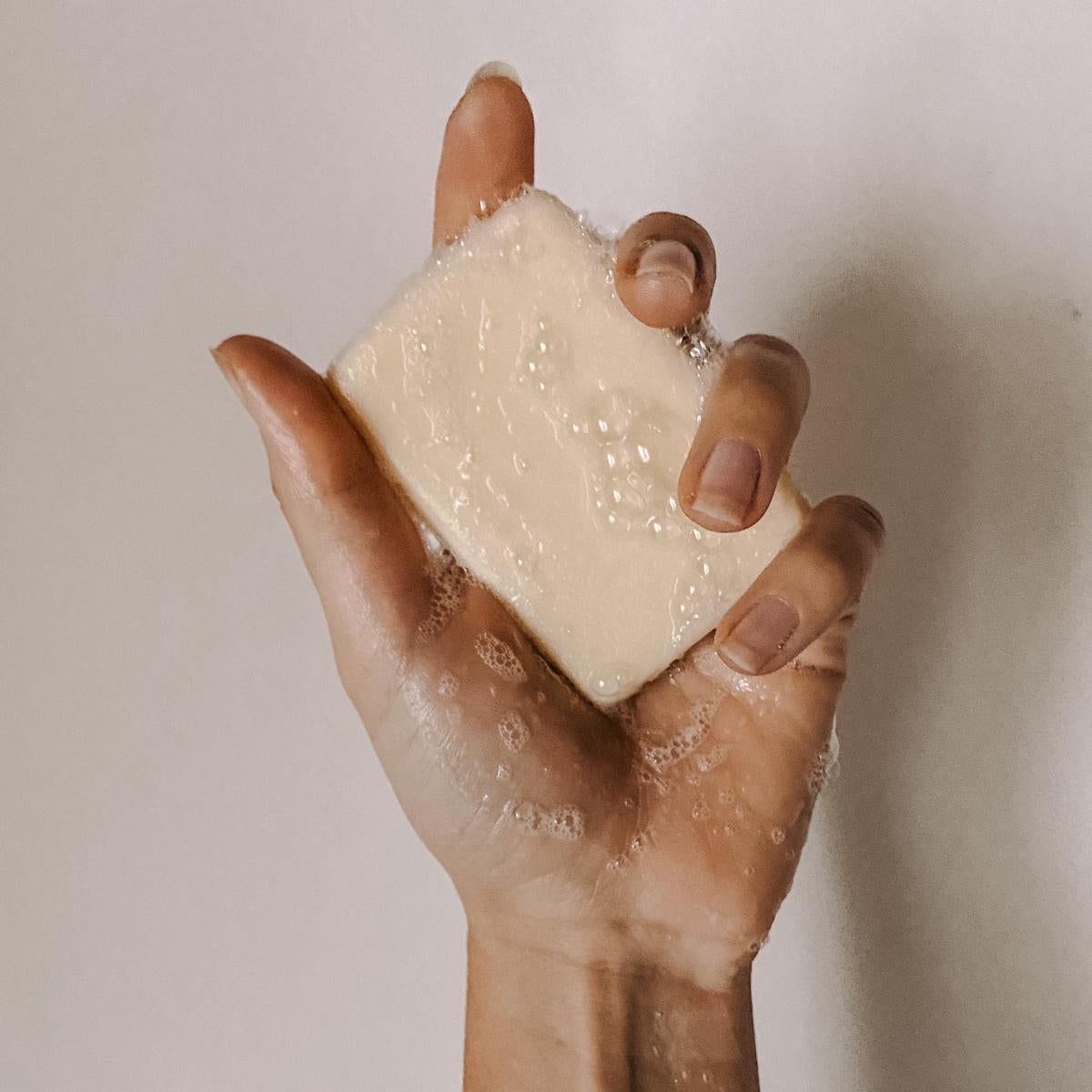 vegane NATURSEIFE mit ätherischen Ölen